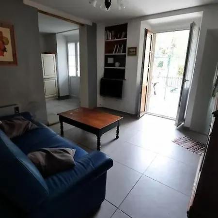 Rdc Avec Terrasse Privee קסטלאנטה